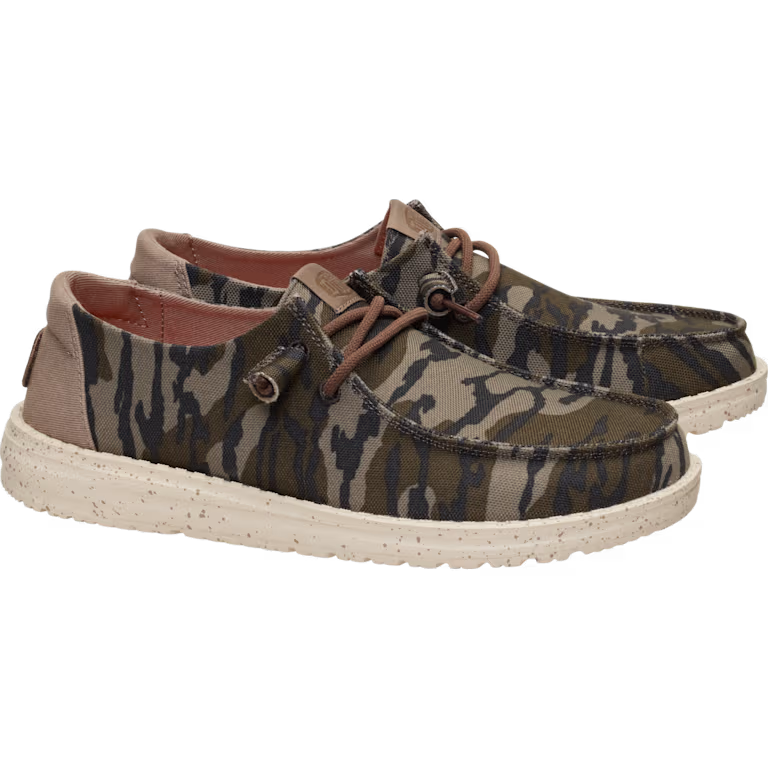 HEYDUDE Mossy Oak OBL Collection